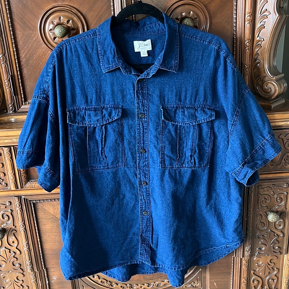 J Crew Trade Mark Blue Linen blend short sleeve button down shirt.